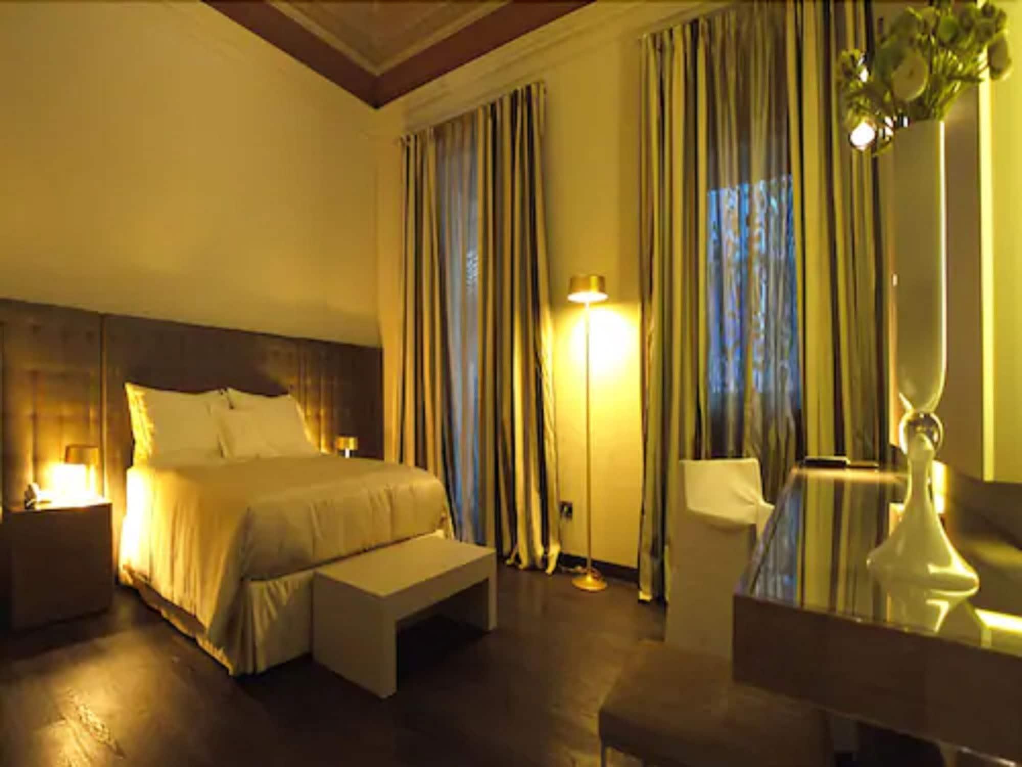 House Hotel
